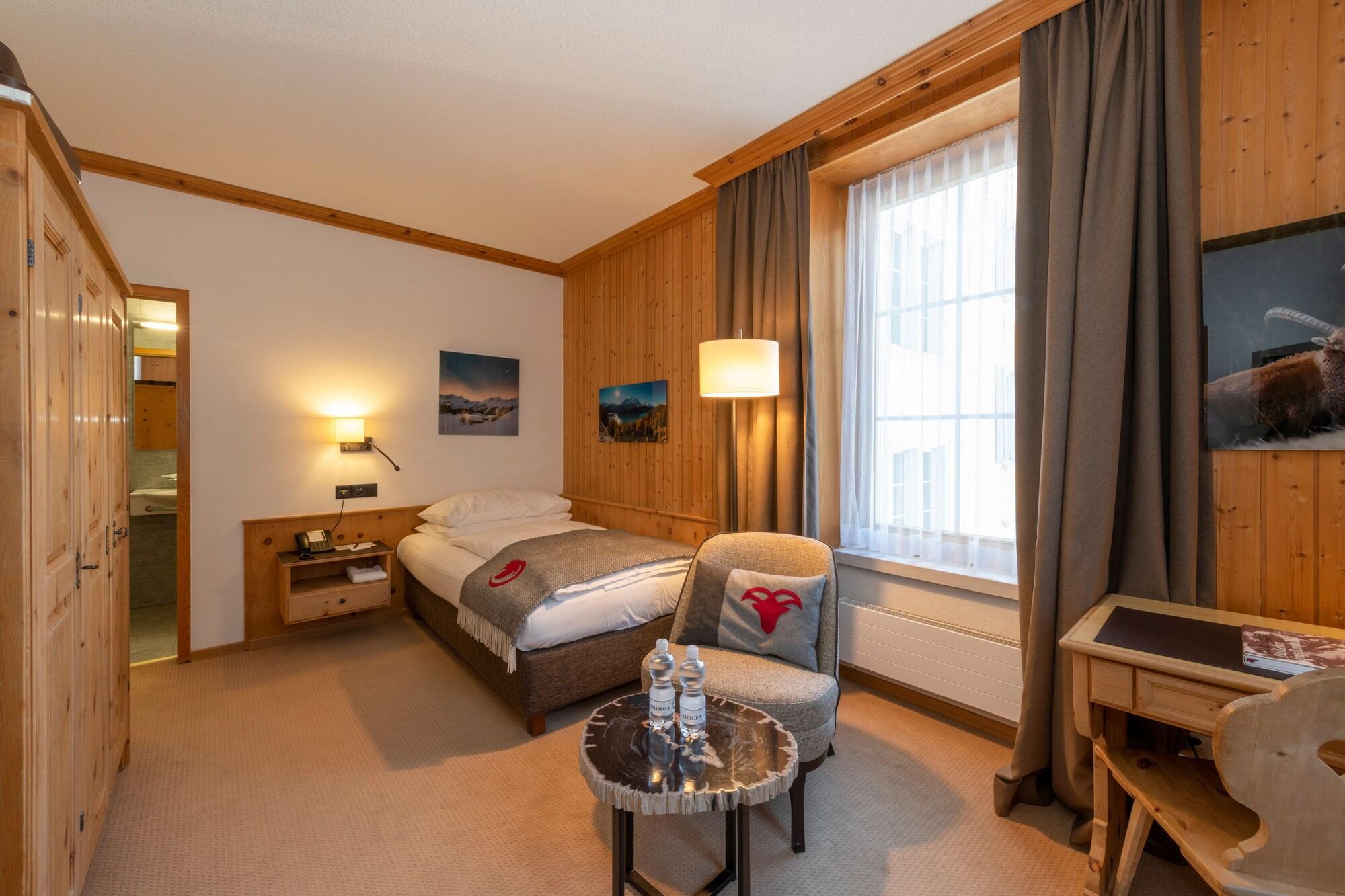 Edelweiss Swiss Quality Hotel Sils Maria Eksteriør billede
